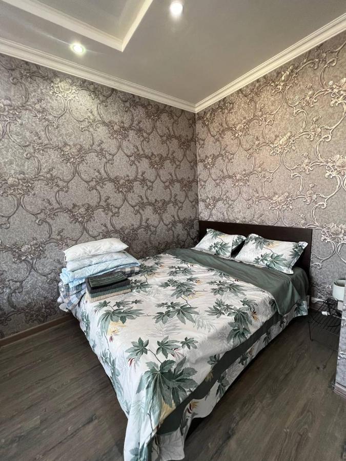 Apartment With City View On Sydykova St. 123 ビシュケク エクステリア 写真