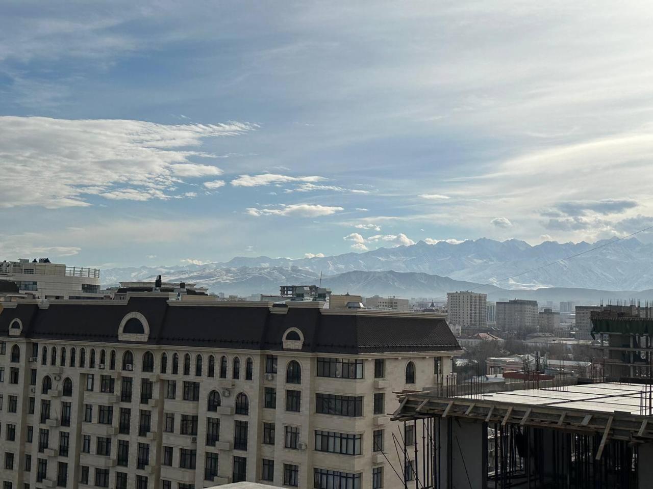 Apartment With City View On Sydykova St. 123 ビシュケク エクステリア 写真