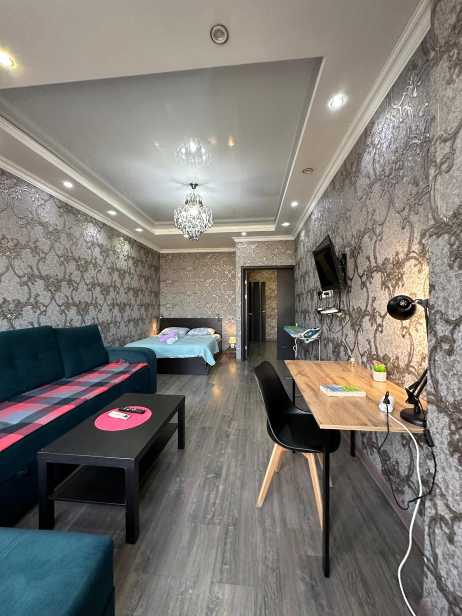 Apartment With City View On Sydykova St. 123 ビシュケク エクステリア 写真